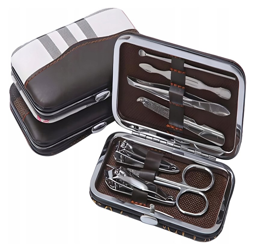 ZESTAW DO MANICURE PEDICURE DO PAZNOKCI 8w1 XJ3538