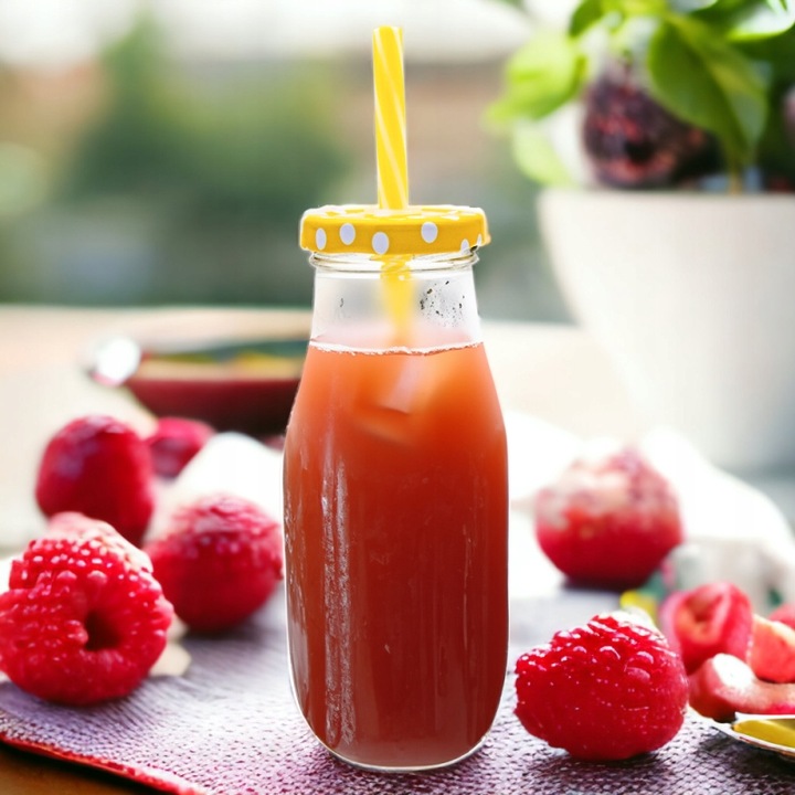 BUTELKA ZE SŁOMKĄ I ZAKRĘTKĄ 230ml SYMBOL R284